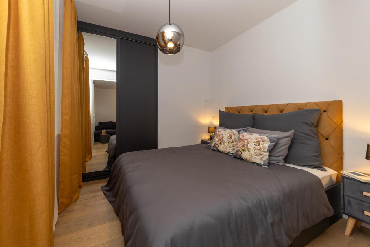 Flaka'S Apartment Wina Bagian luar foto